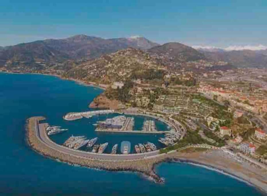 Casa Verde Ventimiglia Eksteriør billede